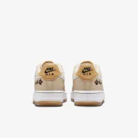 Nike Air Force 1 SE Big дитячі Кросівки колір коричневий