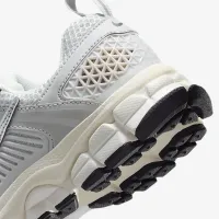 Nike Vomero 5 Big детские Кроссовки цвет серый