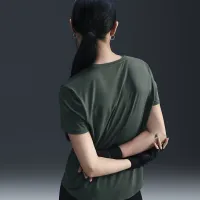Nike One Classic женская Dri-FIT Short-Sleeve Top цвет зеленый