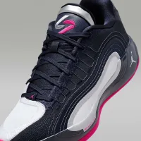 Nike Luka 4 