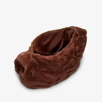 Nike Sportswear Faux Fur Slouchy сумка (19L) колір коричневий