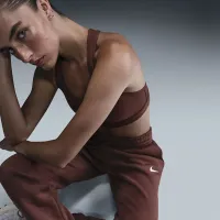 Nike Sportswear Phoenix Fleece жіноча Mid-Rise Sweatpants колір коричневий