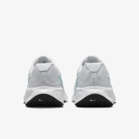 Nike Revolution 7 жіноча Road Running Кросівки (Extra Wide) колір сірий