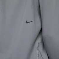 Nike A.P.S. мужские Dri-FIT ADV Versatile Top цвет серый