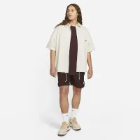 Nike Sportswear Premium Essentials чоловічі футболка колір коричневий