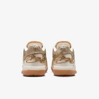 Nike LeBron XXII Big дитячі баскетбольні Кросівки колір коричневий