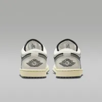 Nike Air Jordan 1 Low жіноча Кросівки колір сірий
