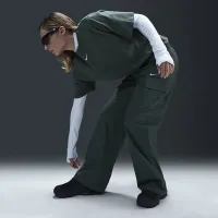 Nike Sportswear Everything Wovens женская Mid-Rise Cargo Pants цвет зеленый