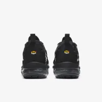 Nike Air VaporMax Plus жіноча Shoe колір чорний