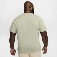 Nike Sportswear Premium Essentials чоловічі футболка колір зелений
