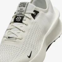 Nike Interact Run SE чоловічі Road Running Кросівки колір білий
