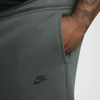 Nike Sportswear Tech Fleece мужские шорты цвет зеленый
