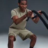 Nike Primary чоловічі Dri-FIT Short-Sleeve Versatile Top колір зелений