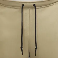 Nike Sportswear Tech Fleece чоловічі шорти колір коричневий