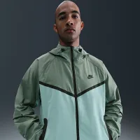 Nike Tech чоловічі Woven Куртка колір зелений