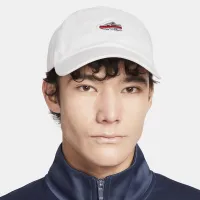 Nike Club Unstructuколір червоний 
