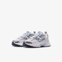 Nike V5 RNR Little дитячі Кросівки колір фіолетовий