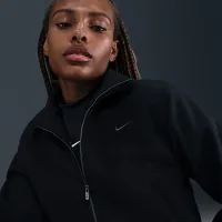 Nike Sportswear Windrunner женская Tailoцвет красный Куртка цвет черный