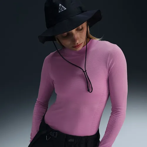 Nike ACG 