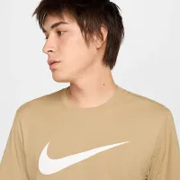 Nike Sportswear Swoosh чоловічі футболка колір коричневий