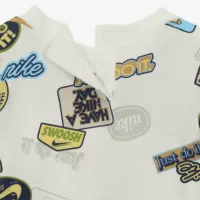 Nike Sportswear Baby (0-9M) Printed Tee Romper цвет коричневый