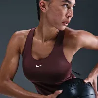 Nike Swoosh жіноча Medium-Support Padded Sports Bra Tank колір червоний