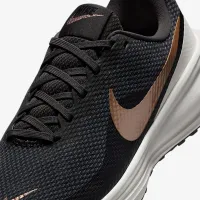 Nike Revolution 8 жіноча Road Running Кросівки (Extra Wide) колір коричневий