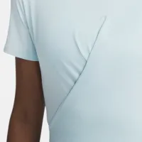 Nike Dri-FIT One Luxe женская Twist Cropped Short-Sleeve Top синий