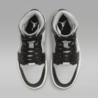 Nike Air Jordan 1 Mid SE жіноча Кросівки колір чорний