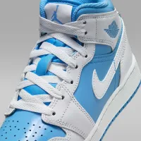 Nike Air Jordan 1 Mid SE Big дитячі Кросівки колір білий