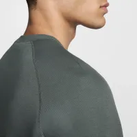 Nike Sportswear Tech Fleece мужские Crew цвет зеленый