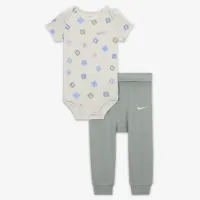 Nike Baby (12-24M) 2-Piece Printed Bodysuit набор цвет зеленый