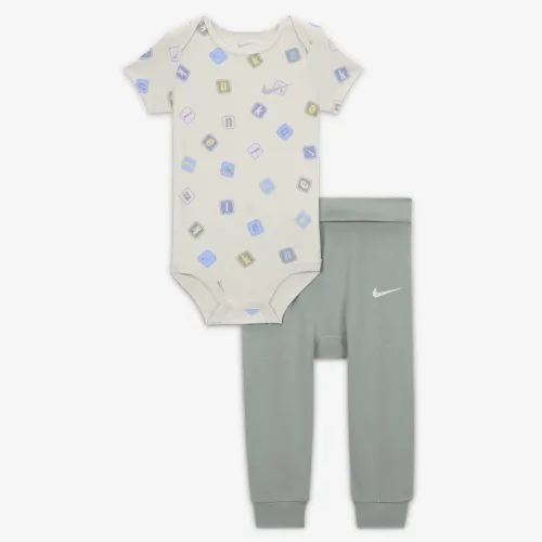 Nike Baby (12-24M) 2-Piece Printed Bodysuit набор цвет зеленый