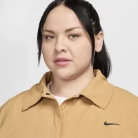 Nike Sportswear Essential жіноча оверсайз UV Woven Coaches' Куртка (великі розміри) колір коричневий