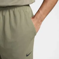 Nike Totality чоловічі Dri-FIT Open Hem Versatile Pants колір зелений