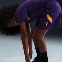 Nike Kobe Big детские Dri-FIT шорты цвет фиолетовый