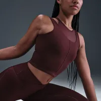 Nike One Fitted жіноча Dri-FIT Cropped Tank Top колір червоний