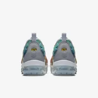 Nike Air VaporMax Plus чоловічі Кросівки колір білий