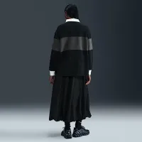 Nike Sportswear жіноча Long-Sleeve Graphic Polo Top колір чорний