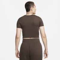 Nike Sportswear Essential жіноча Slim Cropped футболка колір коричневий