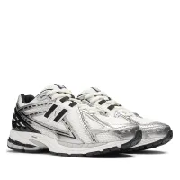 Кросівки New Balance M1906RER - Срібні