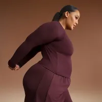 NikeSKIMS Airy жіноча Long-Sleeve Crew-Neck Top колір червоний