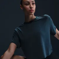 Nike One Relaxed женская Dri-FIT Cropped Short-Sleeve Top синий