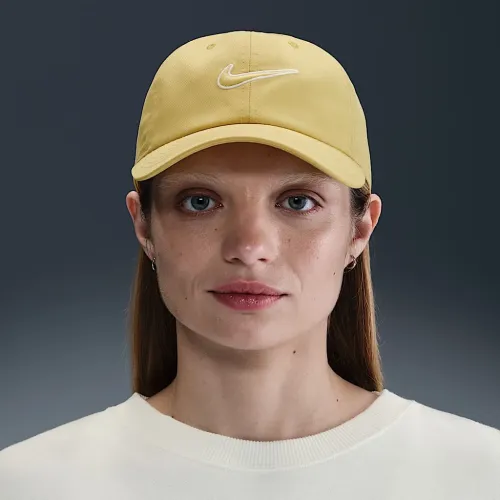 Nike Club Unstructuцвет красный Swoosh Cap Yellow