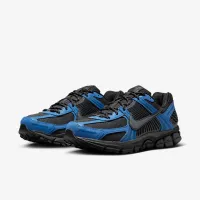Nike Zoom Vomero 5 SE мужские Кроссовки with Reflective Accents цвет черный