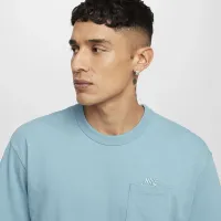 Nike Sportswear Premium Essentials чоловічі Pocket футболка блакитний