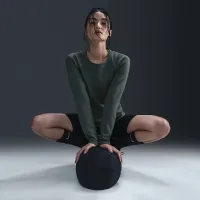 Nike Therma-FIT One женская Long-Sleeve Top цвет зеленый