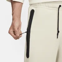 Nike Sportswear Tech Fleece чоловічі шорти колір зелений
