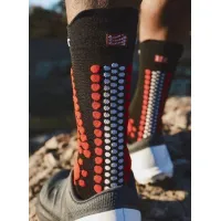 Шкарпетки COMPRESSPORT PRO RACING SOCKS V4.0 TRAIL (XU00048B-906)