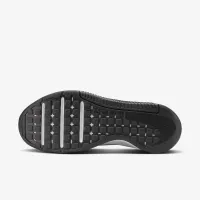 Nike MC Trainer 3 жіноча для тренування Кросівки колір білий